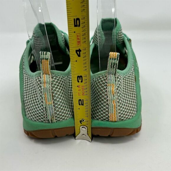 Chaco Kids' Waterproof Hiking Sandals Bright Green Size 4 Closed Toe Summer - Picture 9 of 15